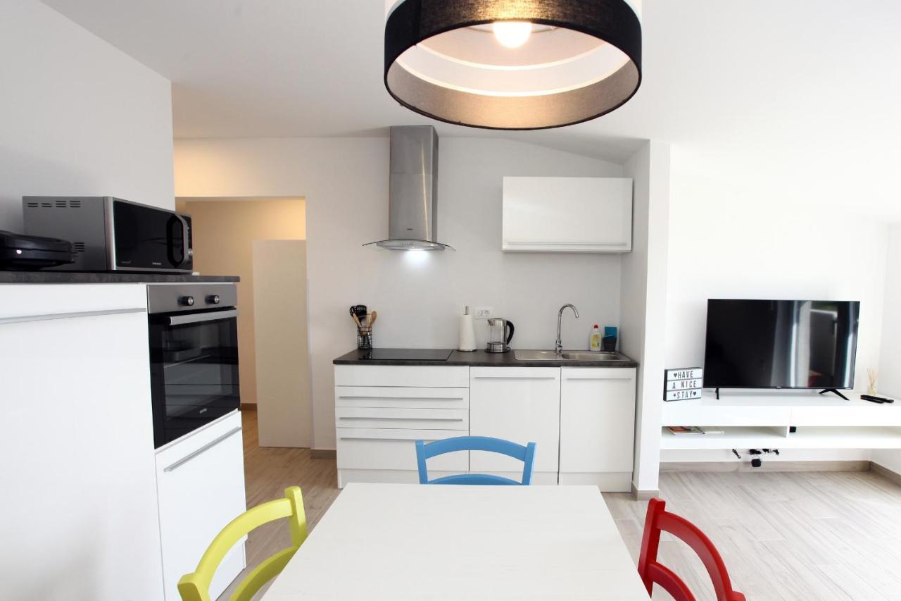 Sea View Istrian Countryside Apartment - Rota Dragonja Exterior photo