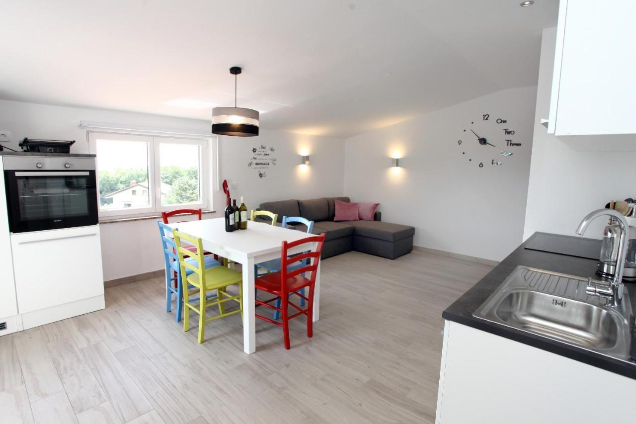 Sea View Istrian Countryside Apartment - Rota Dragonja Exterior photo